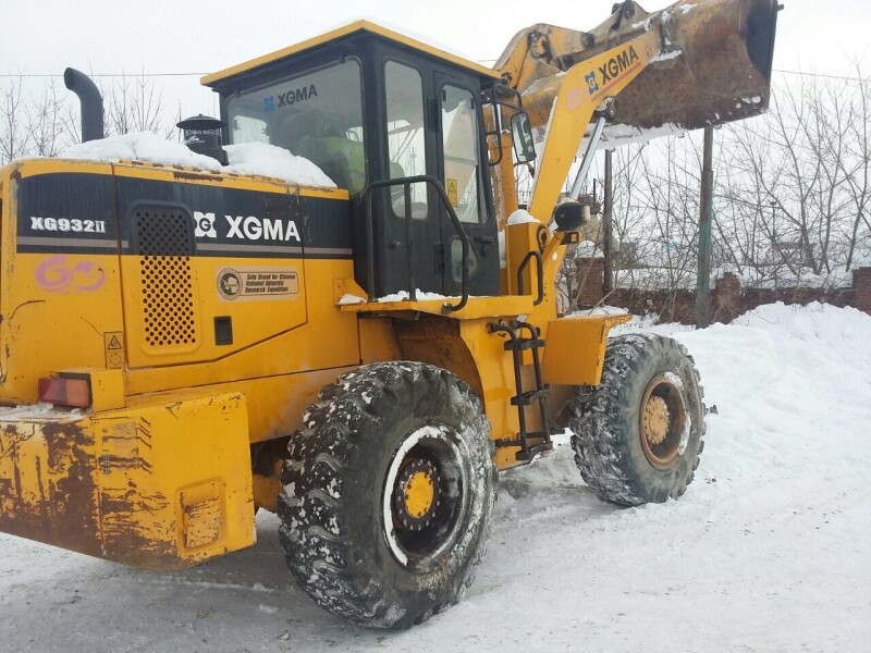 Фронтальный погрузчик XGMA 932