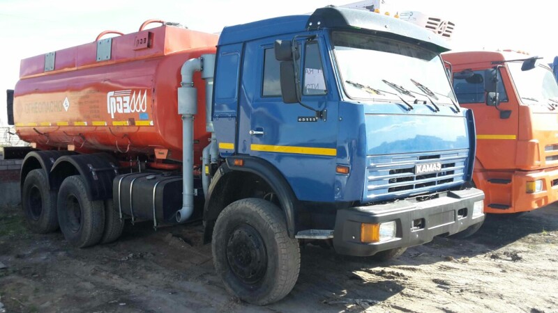 Топливозаправщик на шасси КамАЗ-65111. ПРОДАН.